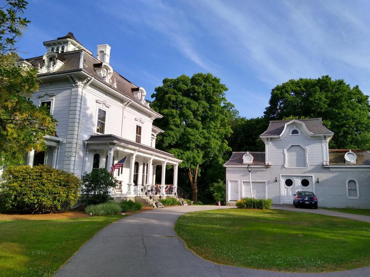 Proctor Mansion Inn Рентъм Екстериор снимка