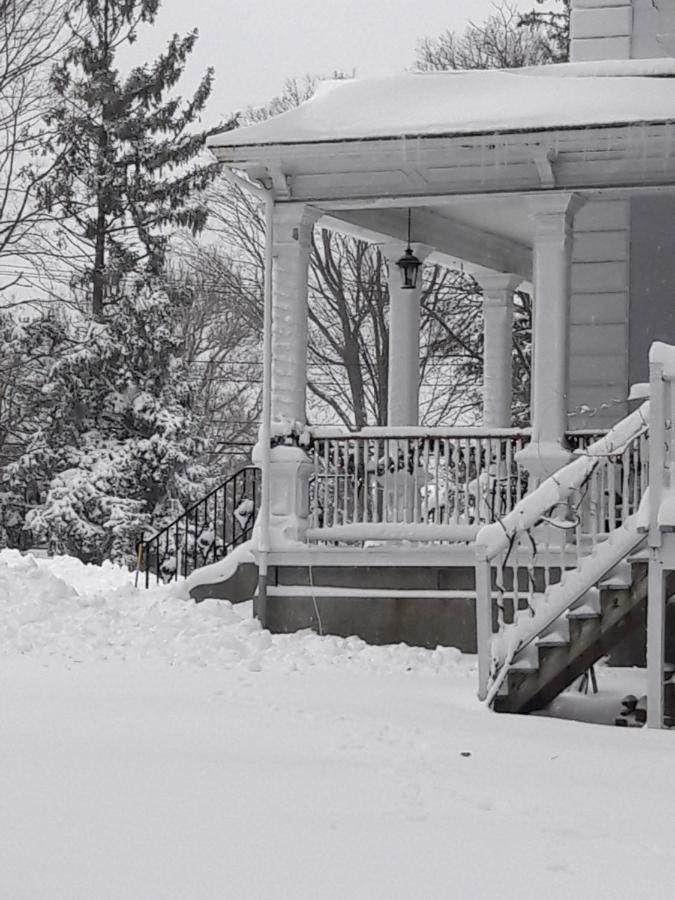 Proctor Mansion Inn Рентъм Екстериор снимка