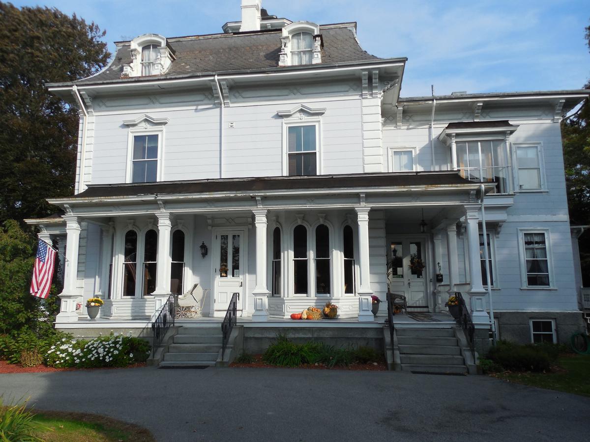 Proctor Mansion Inn Рентъм Екстериор снимка