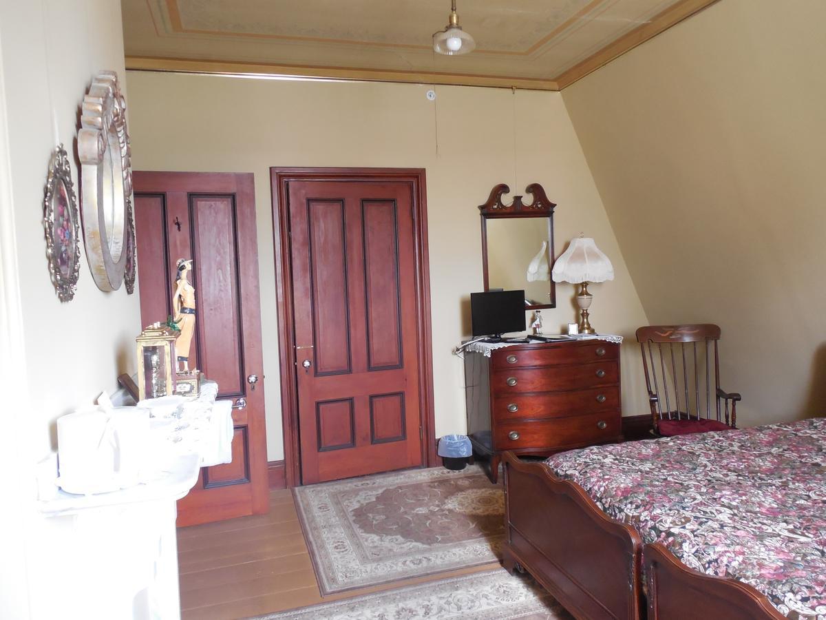 Proctor Mansion Inn Рентъм Екстериор снимка