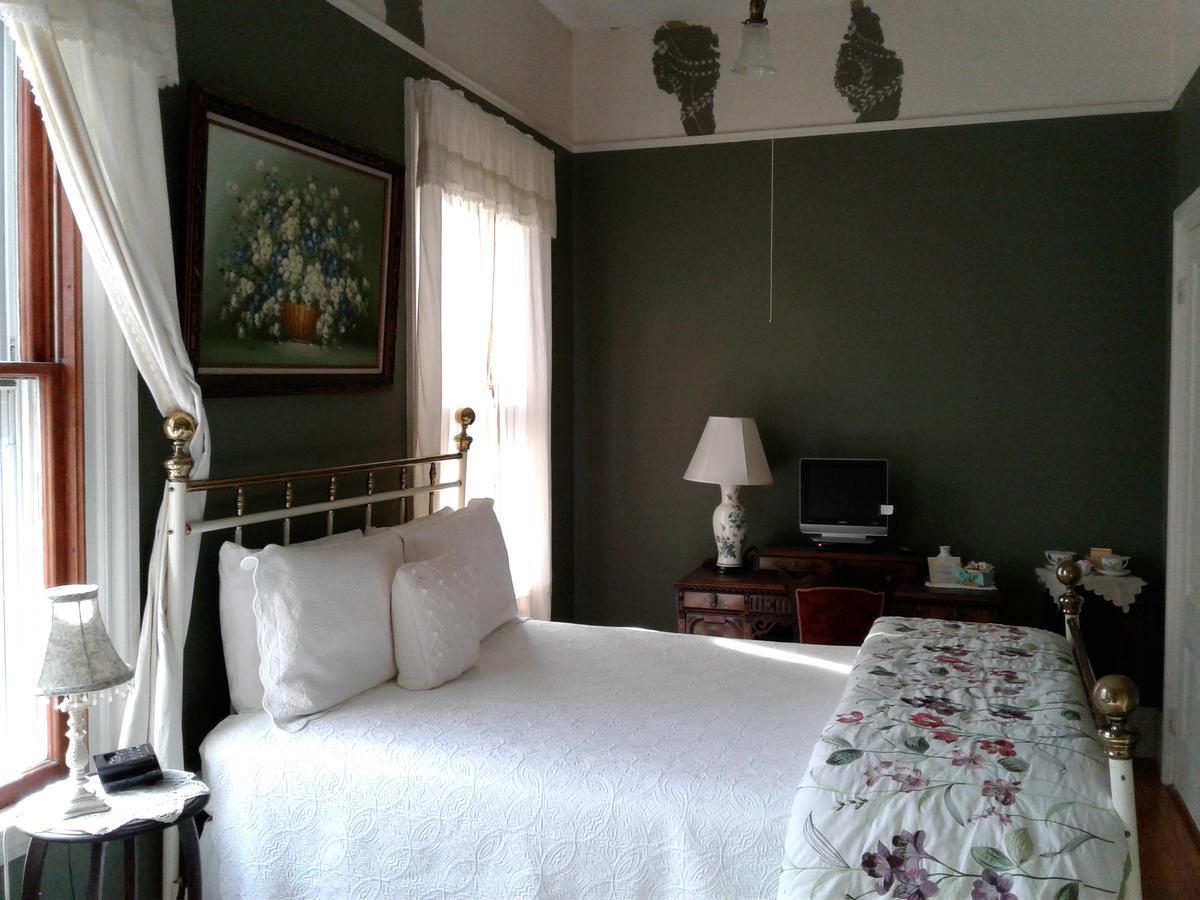 Proctor Mansion Inn Рентъм Екстериор снимка