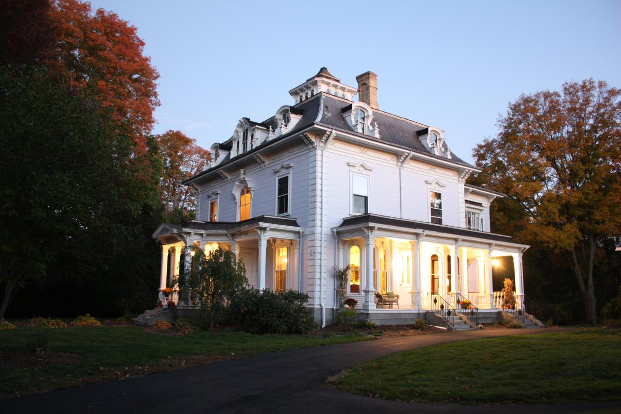 Proctor Mansion Inn Рентъм Екстериор снимка